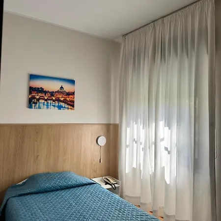 Hotel Oasi Santa Rosa Rzym