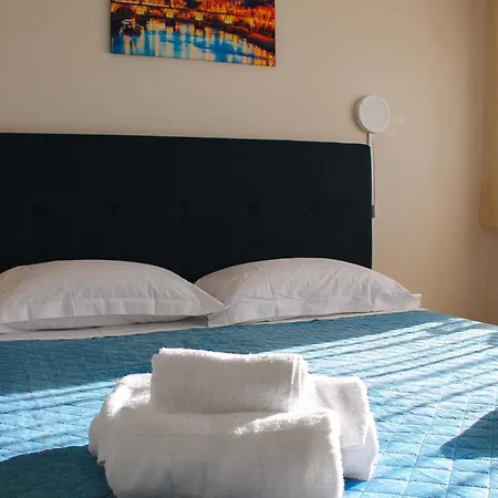 Hotel Oasi Santa Rosa *