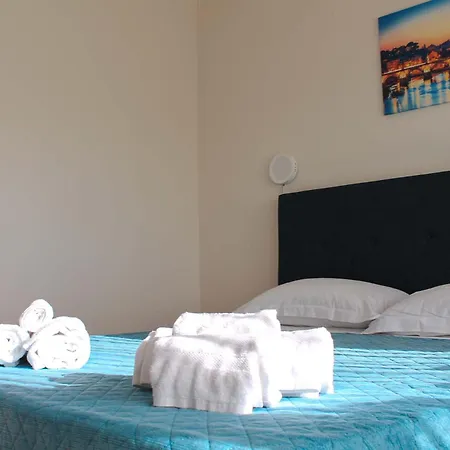 Hotel Oasi Santa Rosa